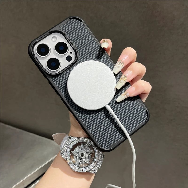 Carbon Fiber Pattern Magnetic Suction Metal Lens Anti-Fall Protection Case