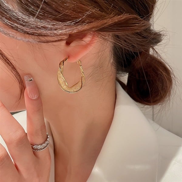 🔥 SALE 49% OFF🔥 - Fashion Twist Earrings