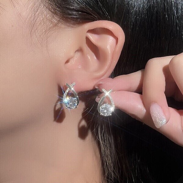 【Buy 1 Get 1 Free】2023 Diamond Round Stud Earrings