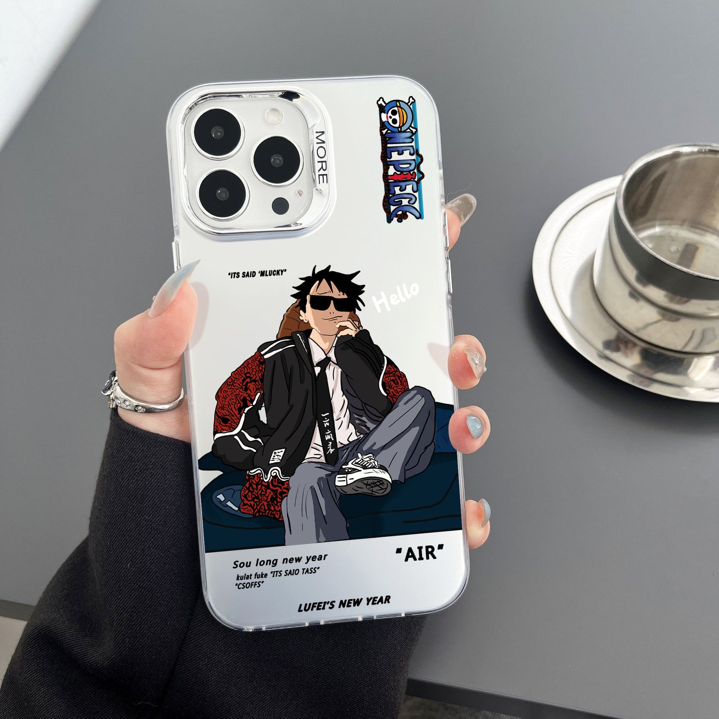 iPhone "One Piece" Luffy Solo Series Premium Color Silver Protective Case