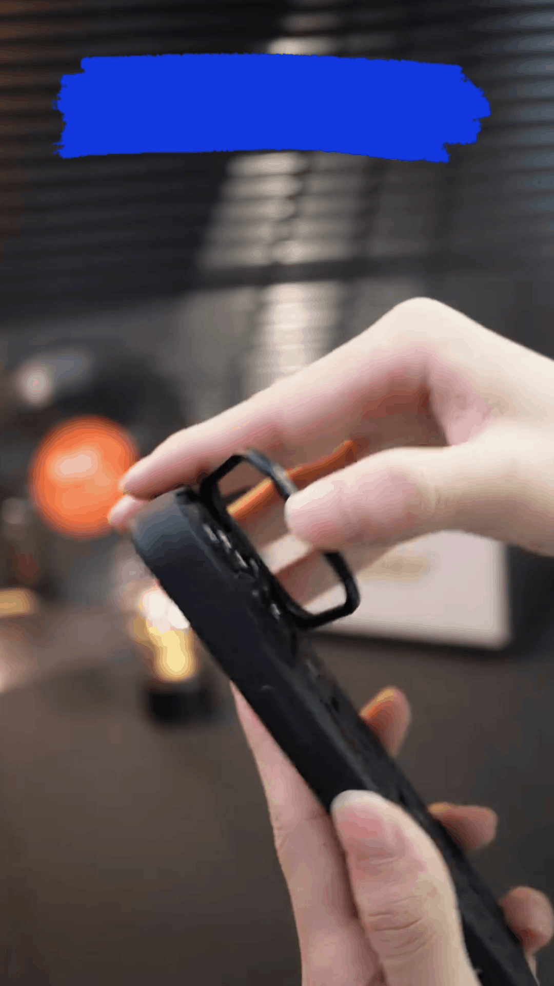 Cooling bracket mobile phone case