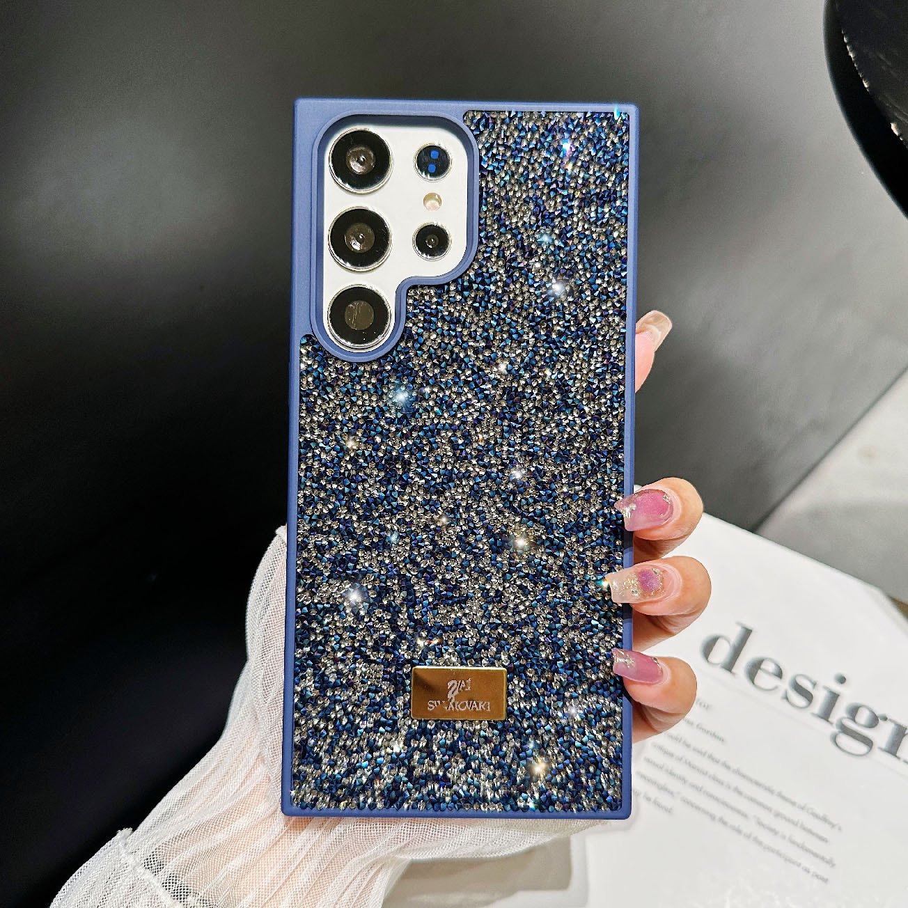 Luxurious rhinestone phone case