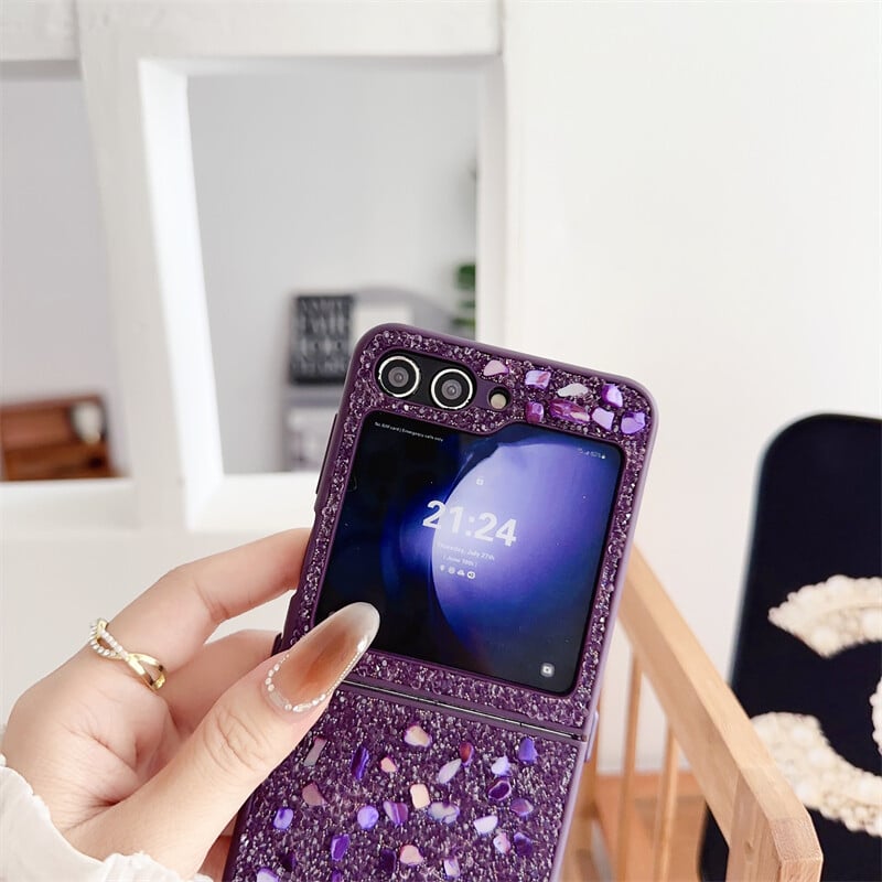 Specially designed for Samsung Galaxy Z Flip 3/4/5/6 phone case, flash diamond style, unique appearance