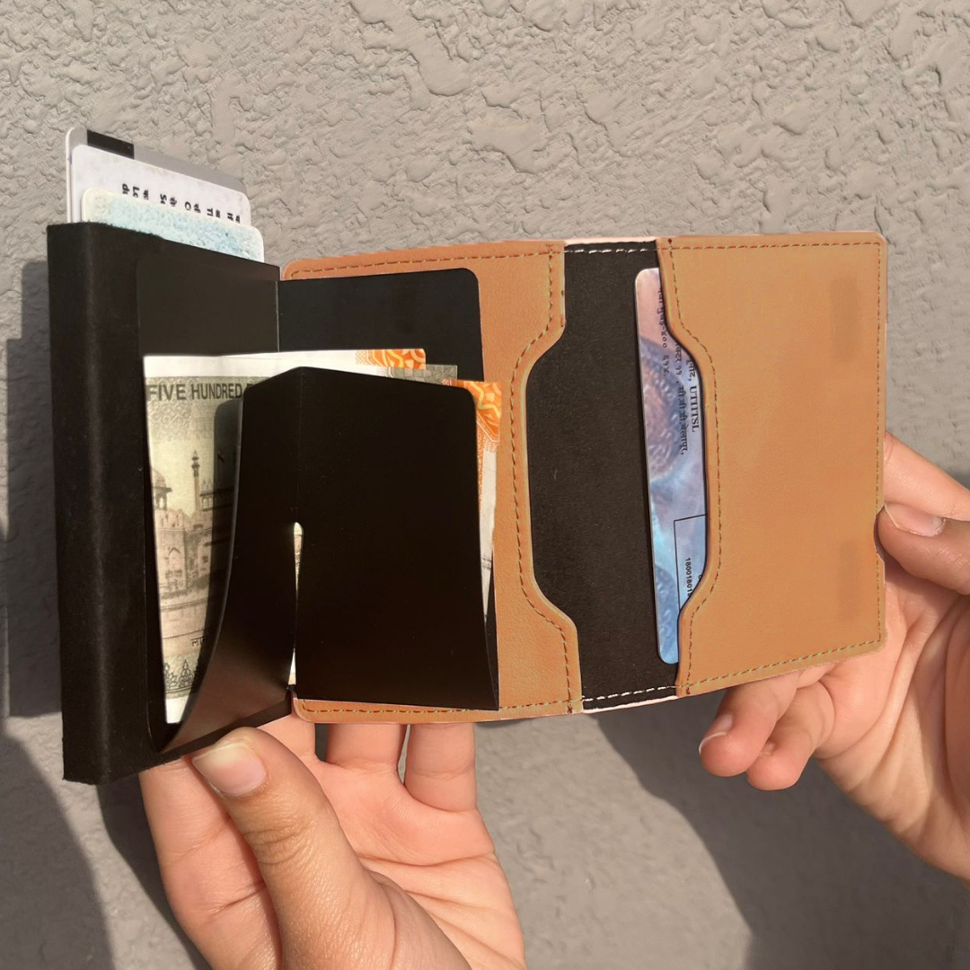 Smart Anti theft Tracking Pop-Up Wallet