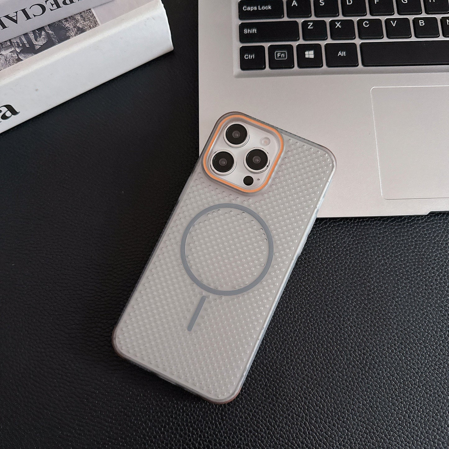 Ice-sensing heat dissipation magnetic case for iPhone