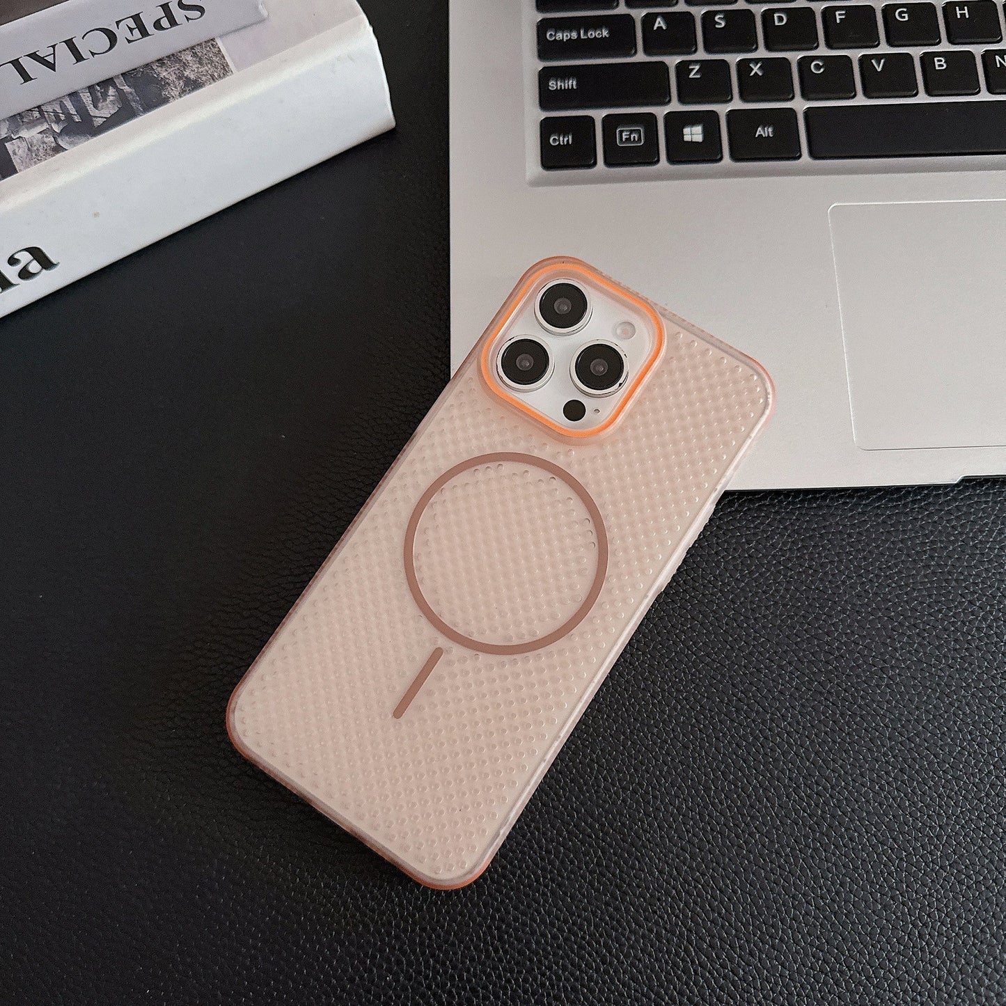 Ice-sensing heat dissipation magnetic case for iPhone