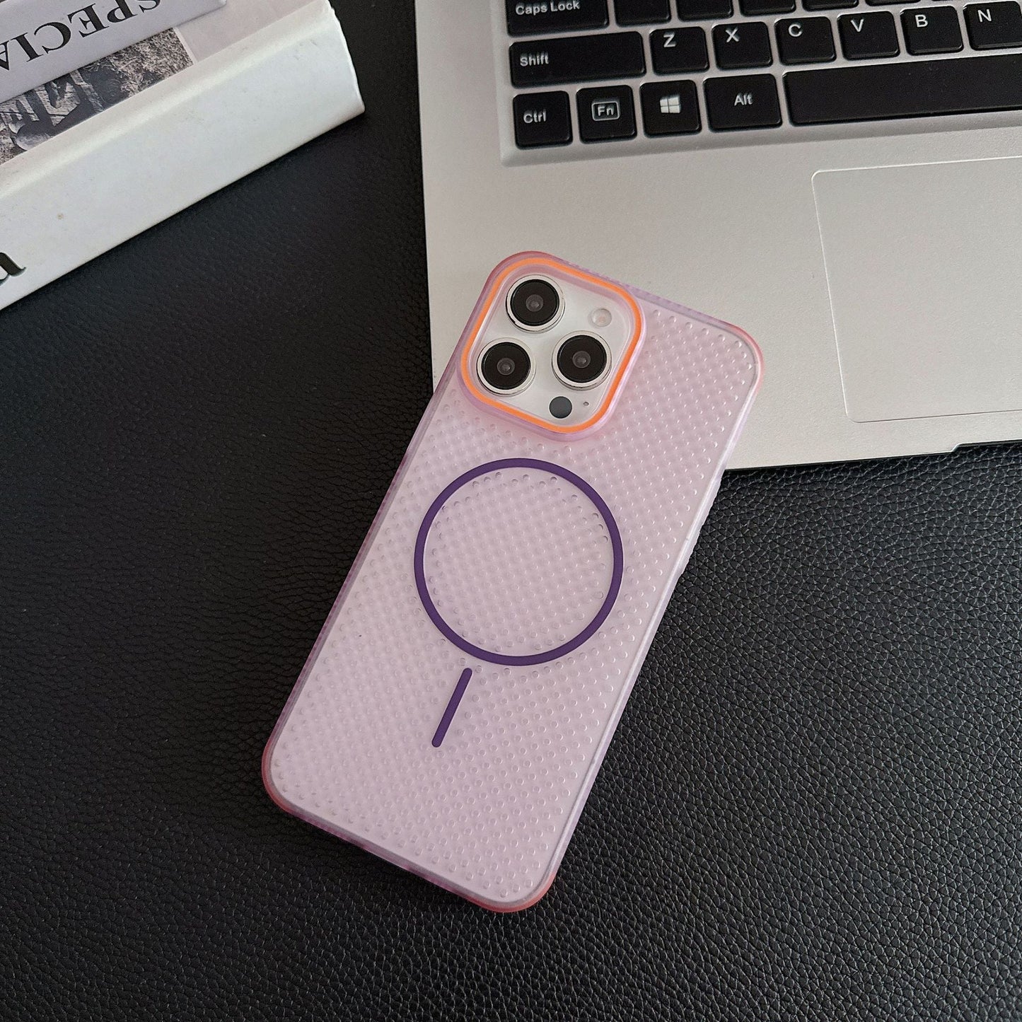 Ice-sensing heat dissipation magnetic case for iPhone