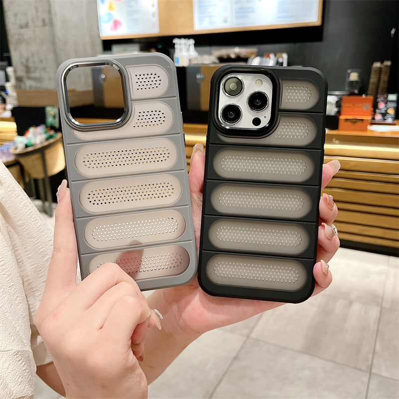 Frosted heat dissipation breathable silicone phone case