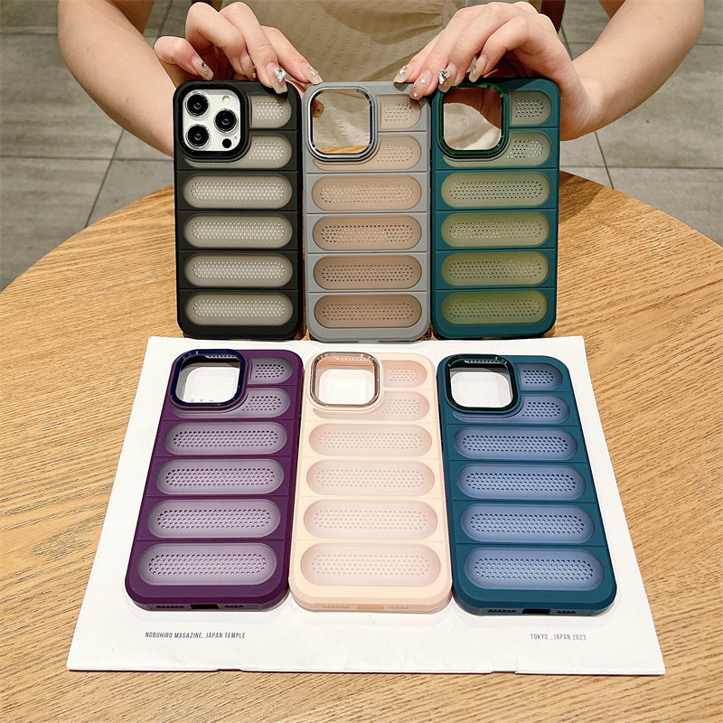 Frosted heat dissipation breathable silicone phone case