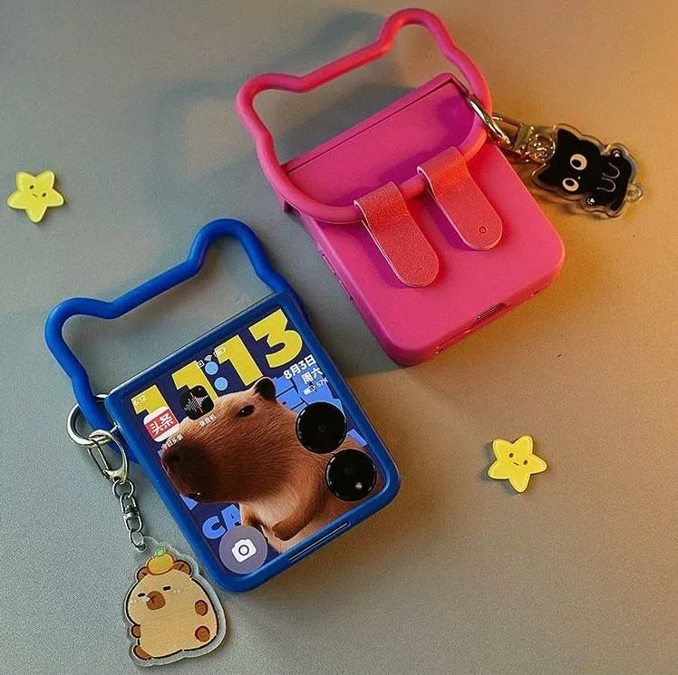 Cartoon Portable Cat Phone Case for Galaxy Z Flip6/Flip5/Flip4/Flip3