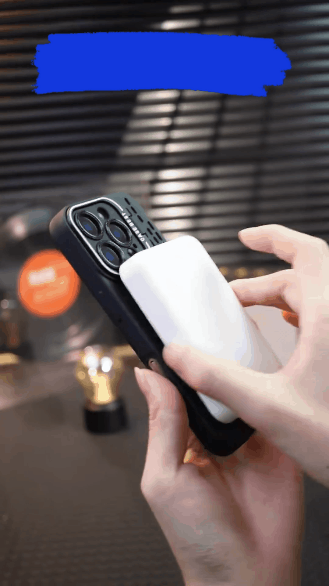 Cooling bracket mobile phone case