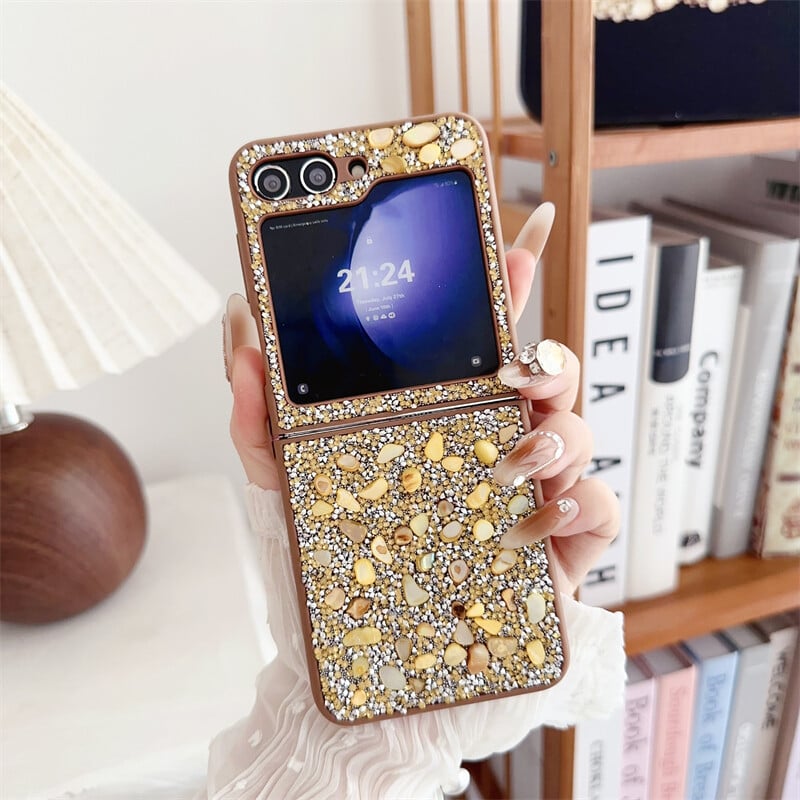 Specially designed for Samsung Galaxy Z Flip 3/4/5/6 phone case, flash diamond style, unique appearance