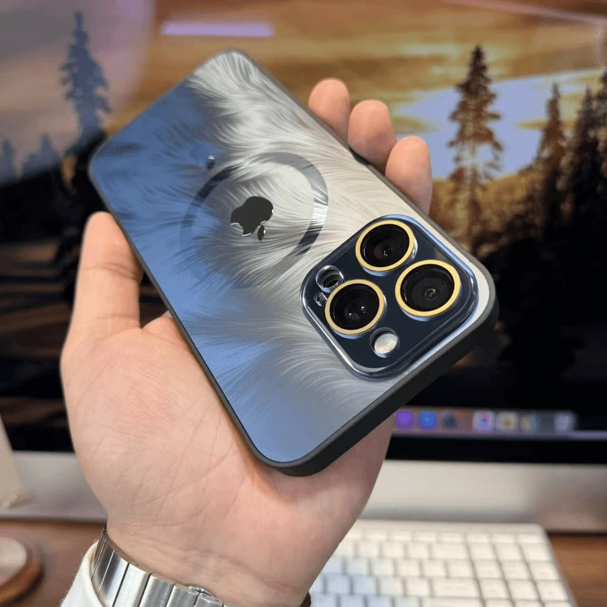 Gradient Feather AG Frosted Magnetic Phone Case