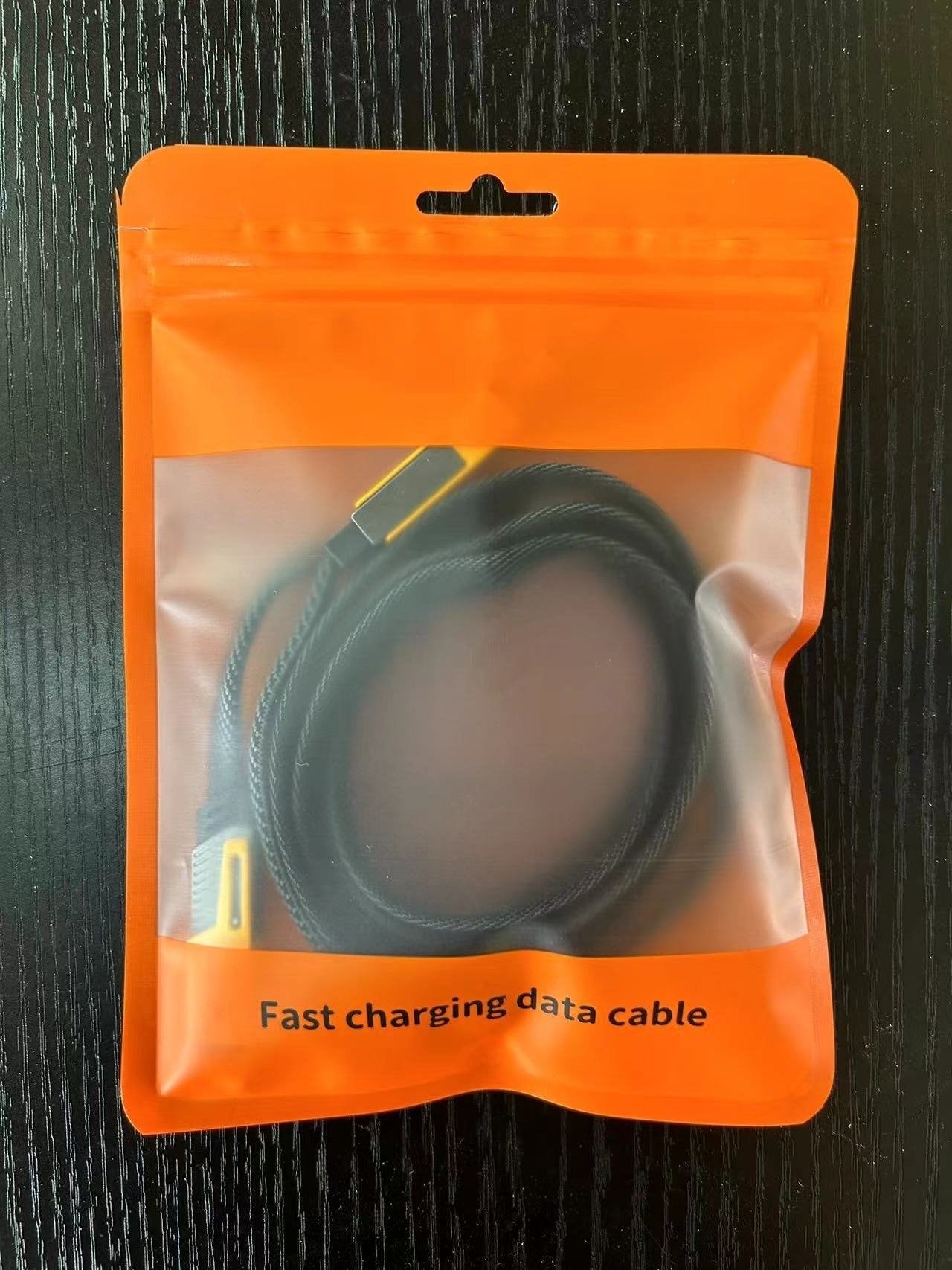 4-in-1 fast charging cable for Apple, Huawei and Android phones